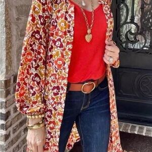 Size 2. CAbi Women's Skinny Jeans in Gallery wash NWT